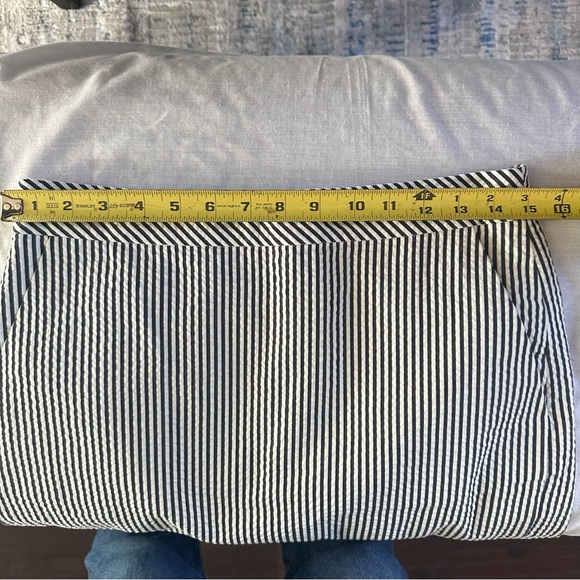 J.Crew Striped Seersucker Pencil Skirt Size 4 - Picture 10 of 11
